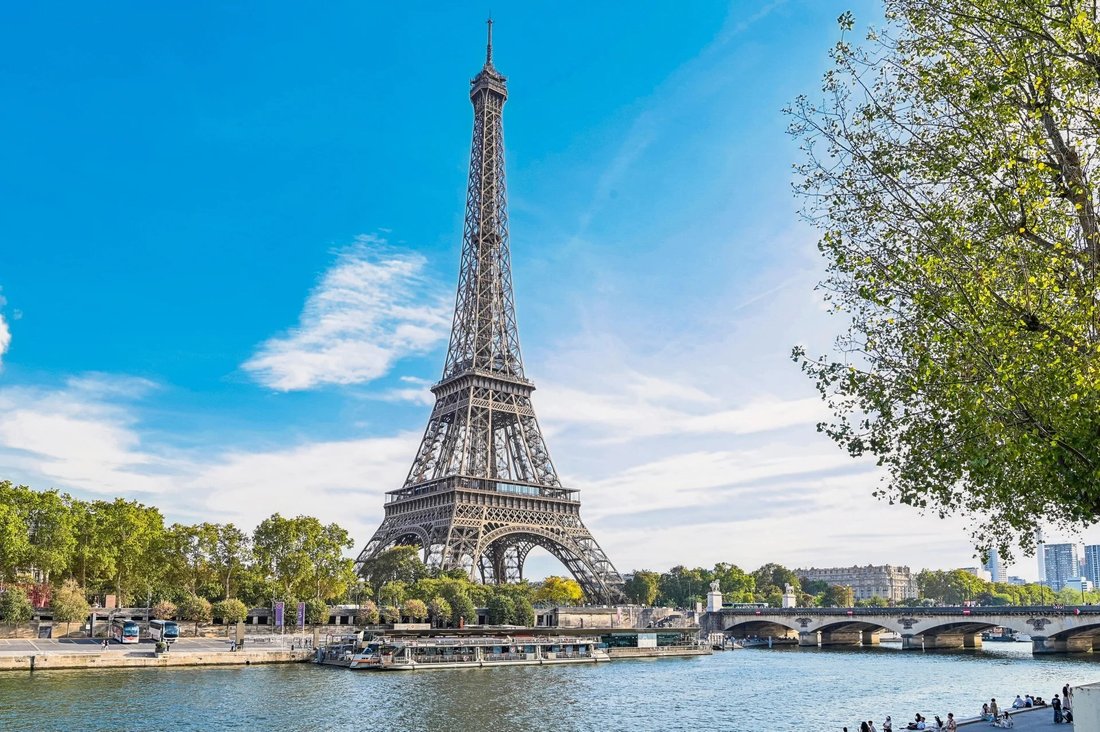 Apartment in Chaillot, Paris 16e Arrondissement, Paris 1 - 19051488