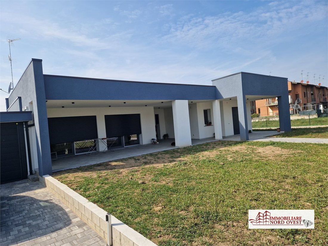 Villa in Corbetta, Lombardy, Italy 1 - 19053415