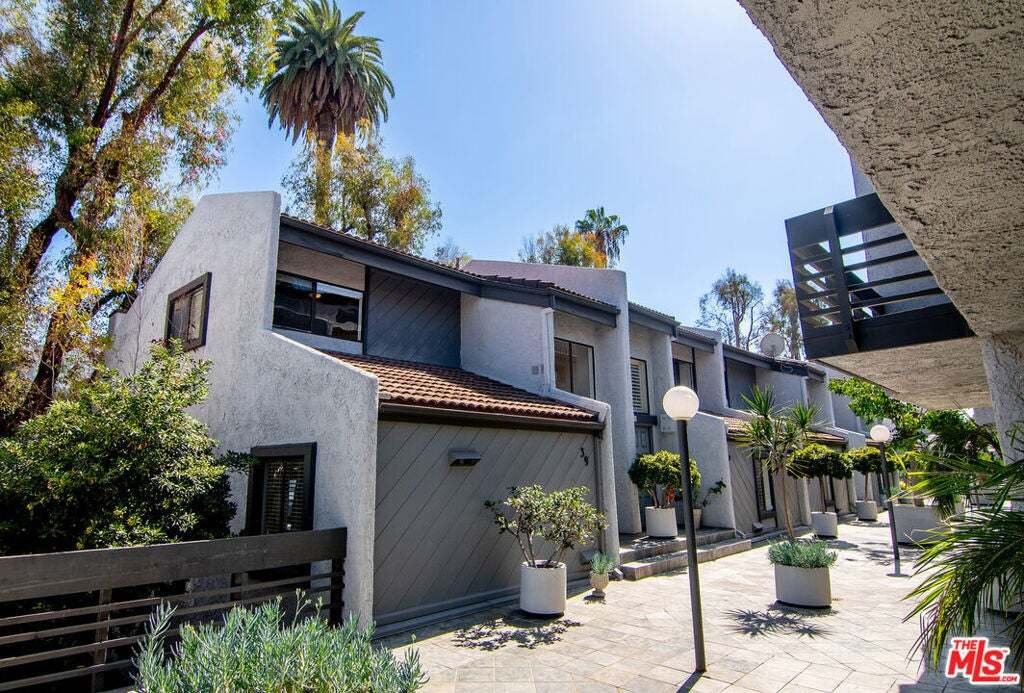 Townhouse in Los Angeles, California, United States 5 - 19053528