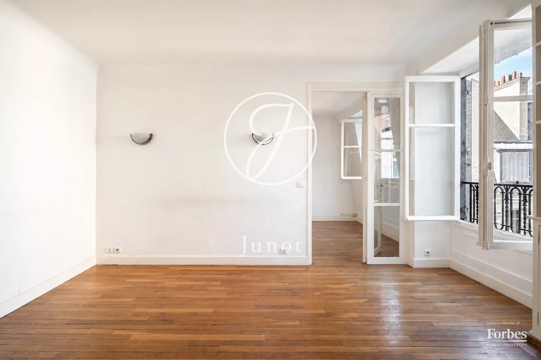 Apartment in Auteuil Nord, Paris 16e Arrondissement, Paris 5 - 19051808