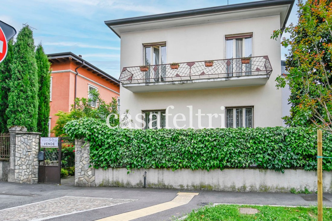 Villa in Sant'Alessandro, Bergamo, Italy 1 - 19054328