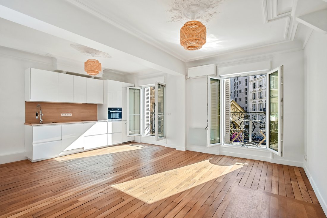 Apartment in Odéon, Paris 6e Arrondissement, Paris 1 - 19052177