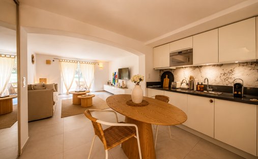 Appartement à Zone Est Diffuse, Saint-Tropez, France 1