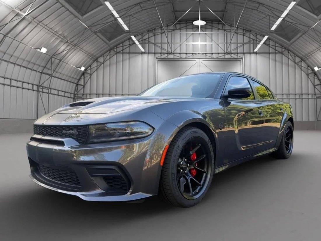Sedan in Orange, CA, United States 1 - 18077241