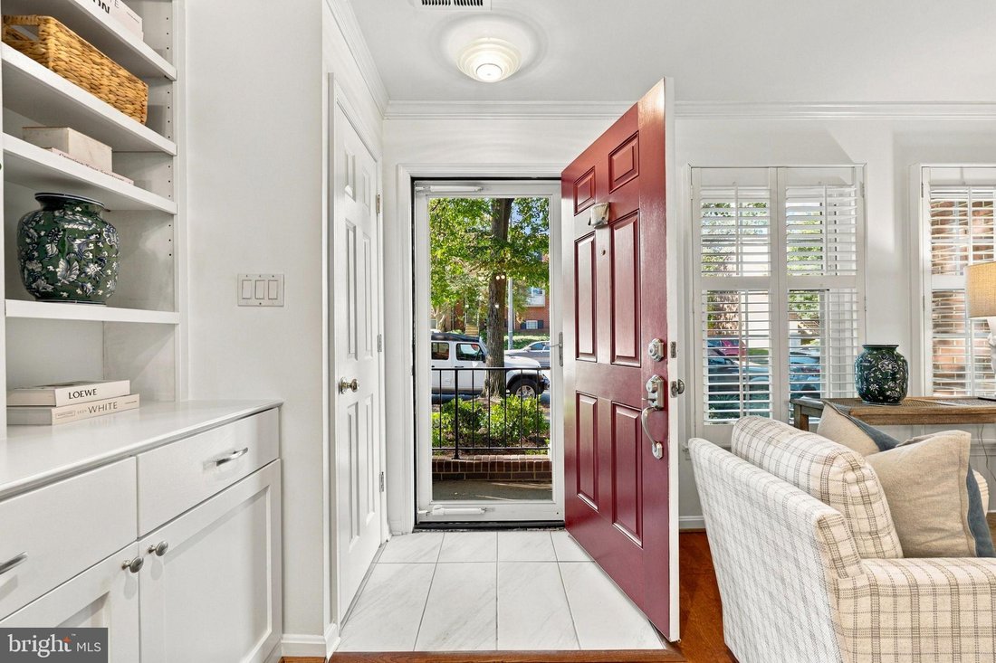 Townhouse in Alexandria, Virginia, United States 4 - 19053032