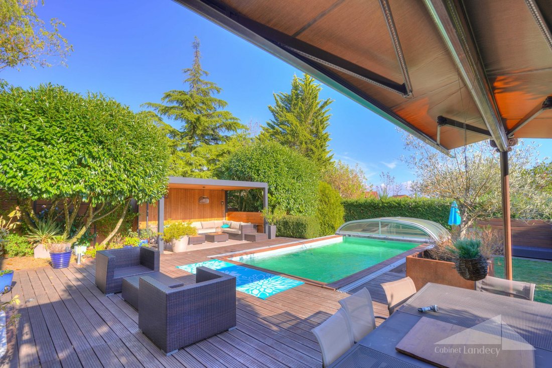 Chalet in Crozet, Auvergne-Rhône-Alpes, France 4 - 19056466