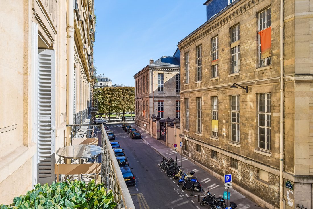 Apartment in Odéon, Paris 6e Arrondissement, Paris 5 - 19052177