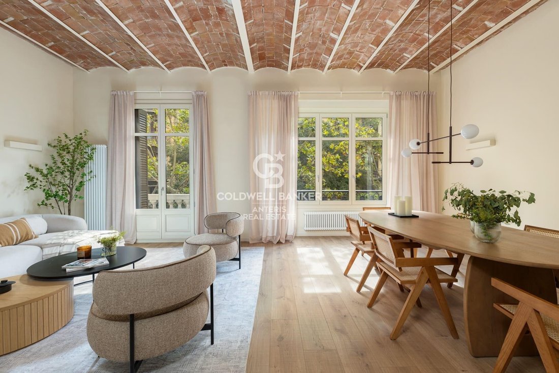 Appartamento a Eixample, Barcellona, Spagna 2 - 19052278