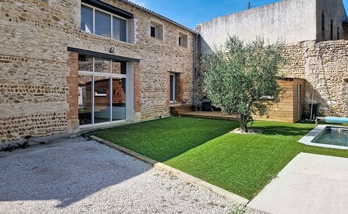 Villa a Domazan, Occitania, Francia 1