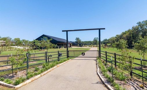 House in Arp, Texas, United States 1
