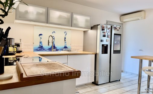 Villa in Centre Ville, Bagnols-sur-Ceze, France 1
