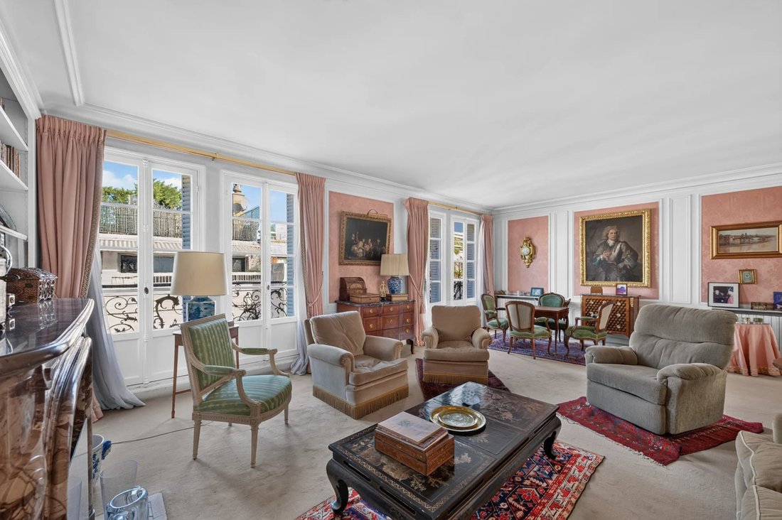 Apartment in Gros Caillou, Paris 7e Arrondissement, Paris 3 - 19051796