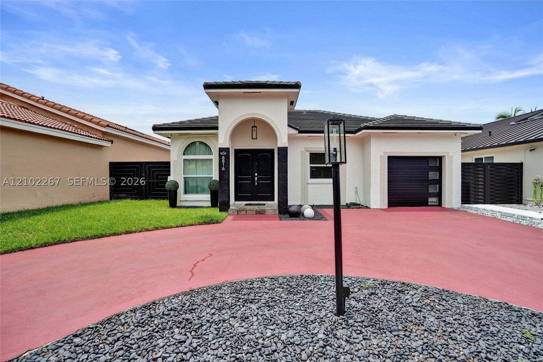 Casa a Miami Lakes, Florida, Stati Uniti 1 - 19051171