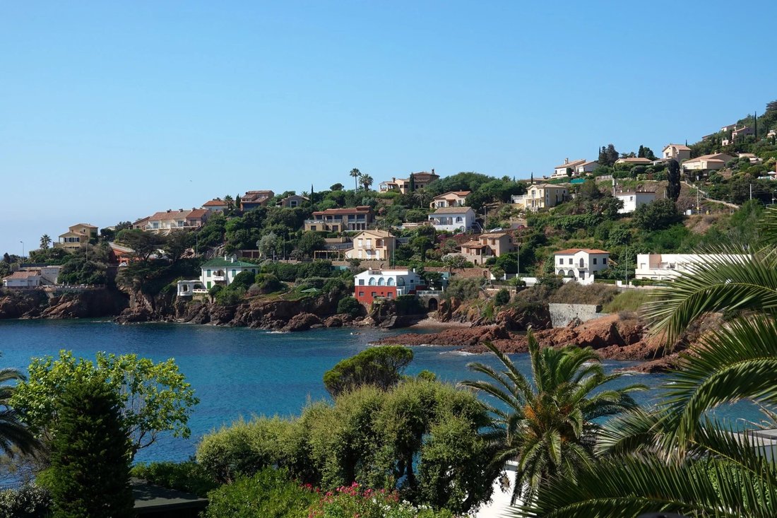 Villa in Le Dramont-Agay-Anthéor-Le Trayas, Saint-Raphaël, France 1 - 19051311