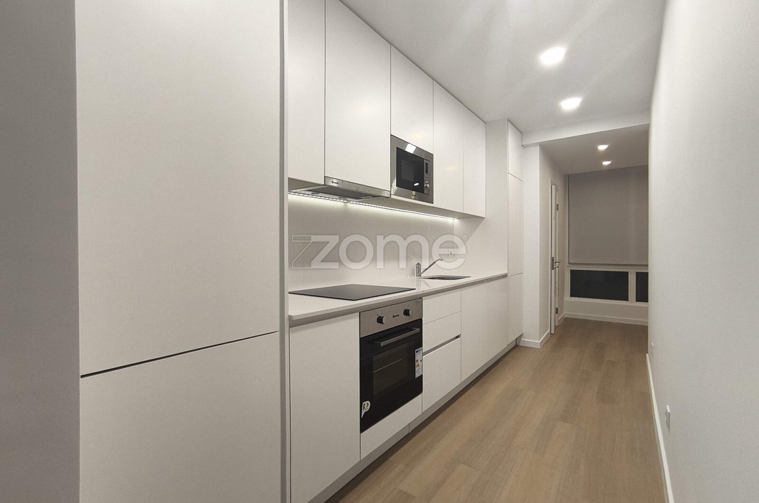 Apartment in Estoril, Cascais e Estoril, Lisbon 2 - 19055361