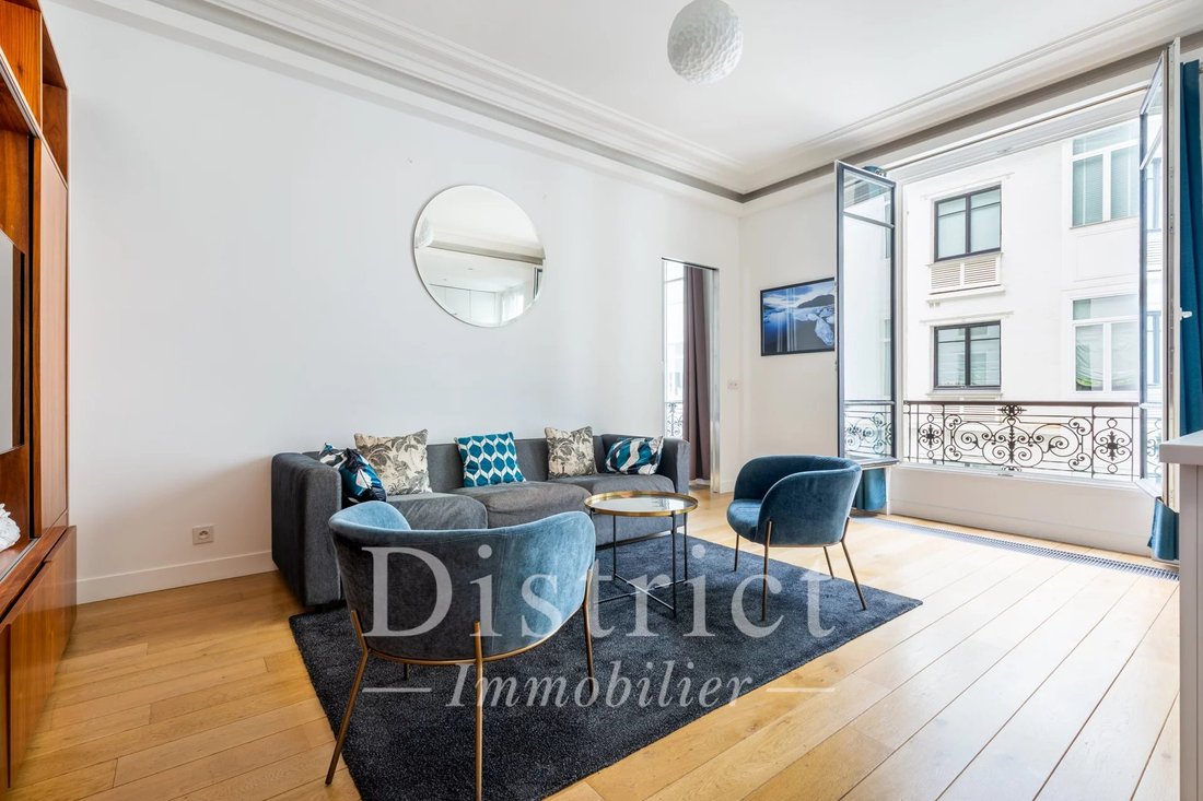 Apartment in Triangle d'Or, Paris 8e Arrondissement, Paris 3 - 19051770