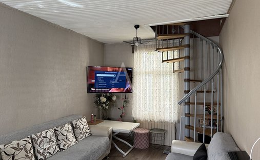 Villa a Cachin, Romainville, Francia 1