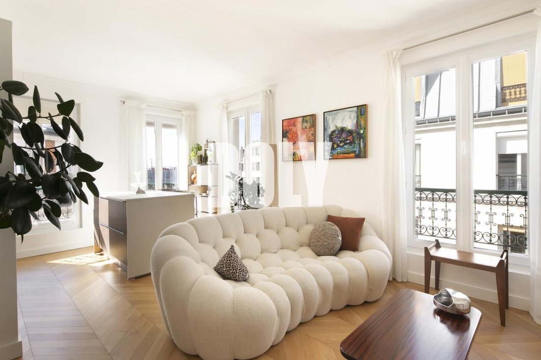 Apartment in Nation-Alexandre Dumas, Paris 11e Arrondissement, Paris 1 - 19052007