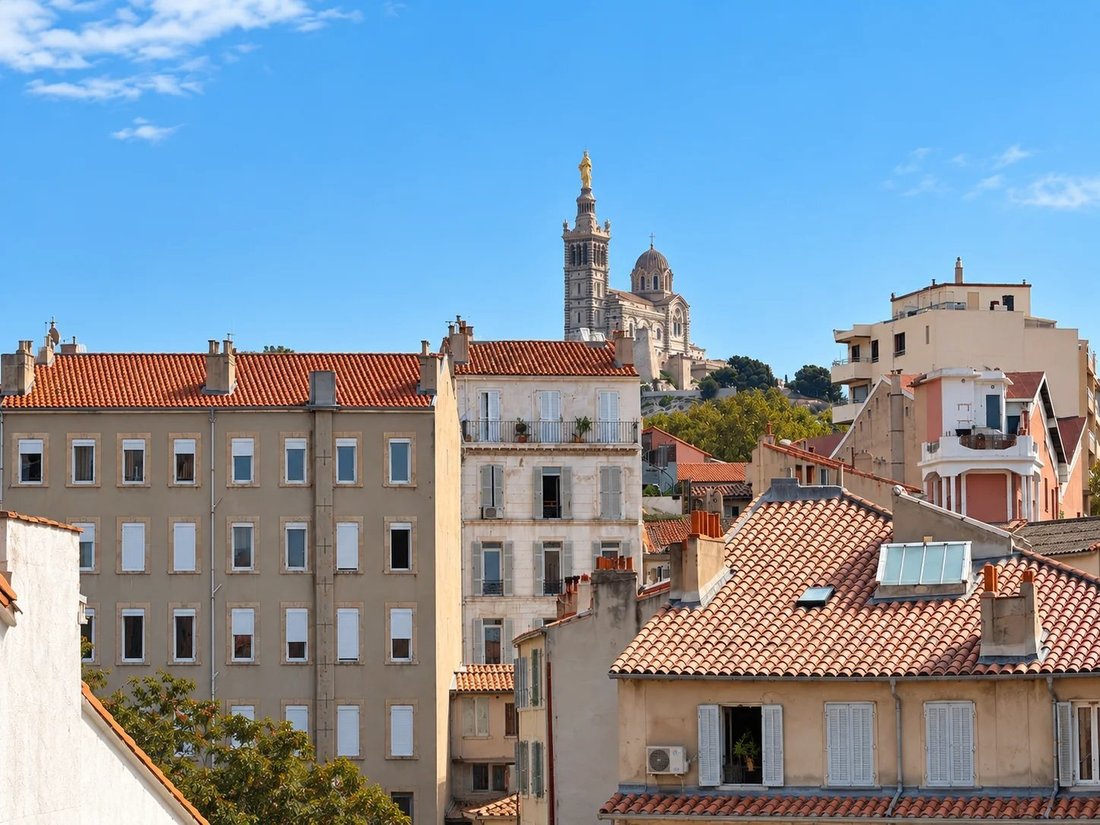 Apartment in Saint Lambert, 7e Arrondissement, Marseille 1 - 19051698