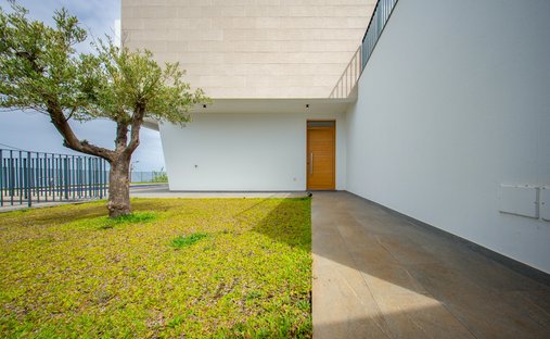 Haus in Estreito da Calheta, Autonome Region Madeira, Portugal 1