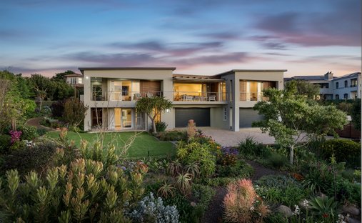 House in Bel` Aire, Helderberg, Cape Town 1