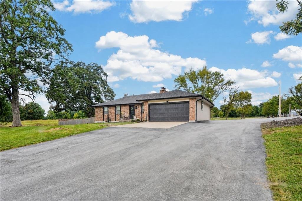 House in Harrisonville, Missouri, United States 4 - 19056068