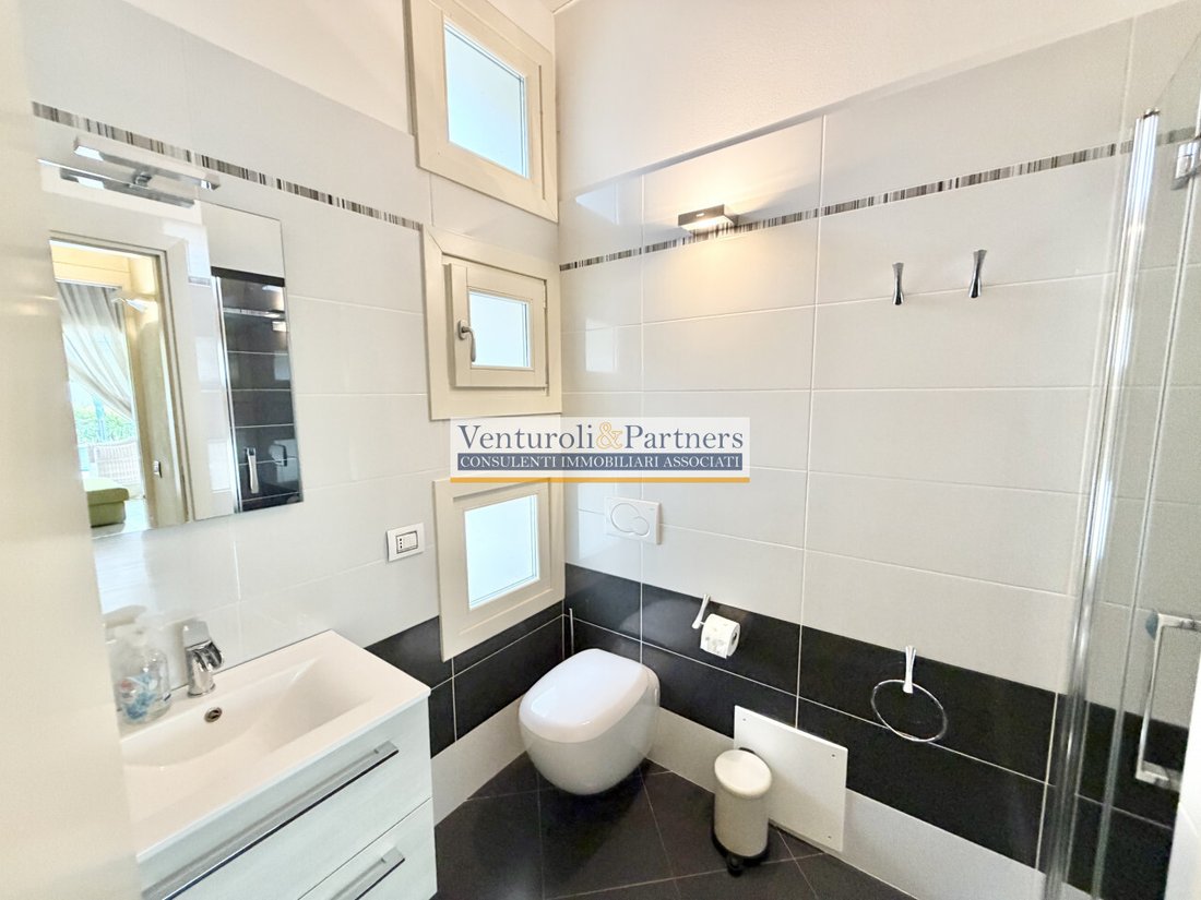 Villa in Hill Zone, Padenghe sul Garda, Lombardy 5 - 19055505