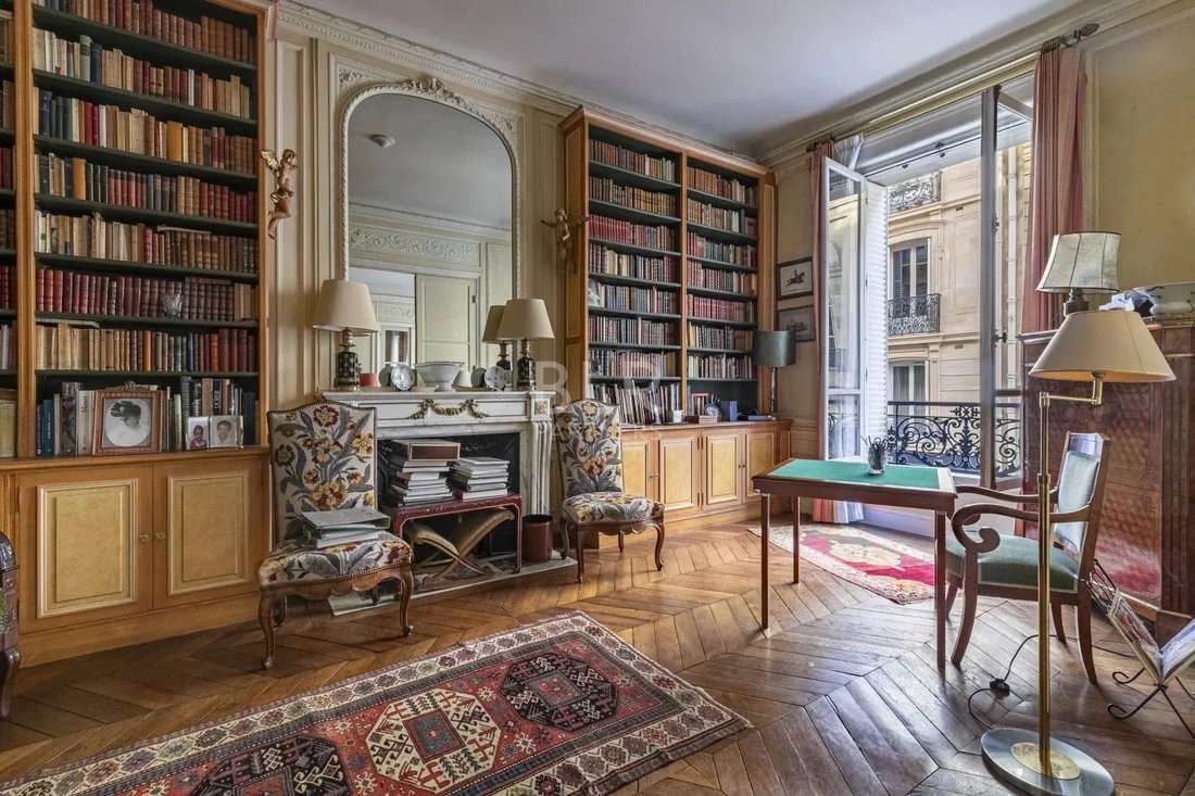 Apartment in Chaillot, Paris 16e Arrondissement, Paris 3 - 19051894
