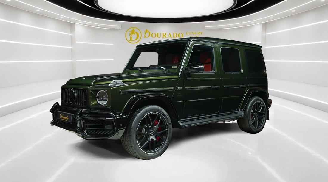 Suv in Dubai, United Arab Emirates 3 - 19056404
