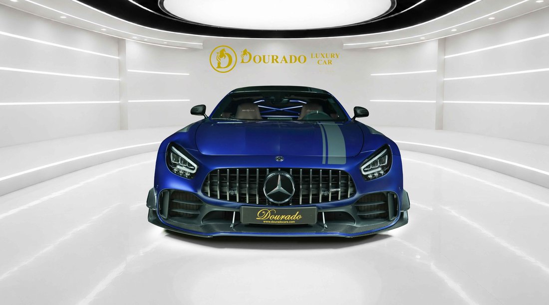 Coupe in Dubai, United Arab Emirates 2 - 19056400