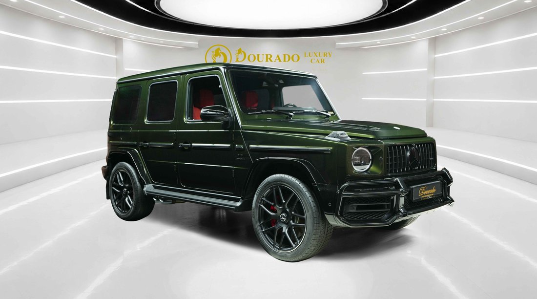 Suv in Dubai, United Arab Emirates 1 - 19056404
