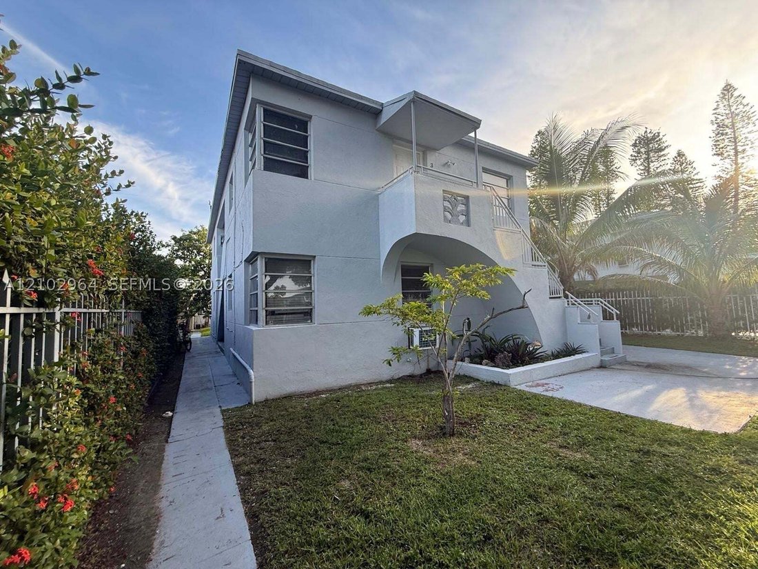Miami Beach, Florida, United States 1 - 19056758