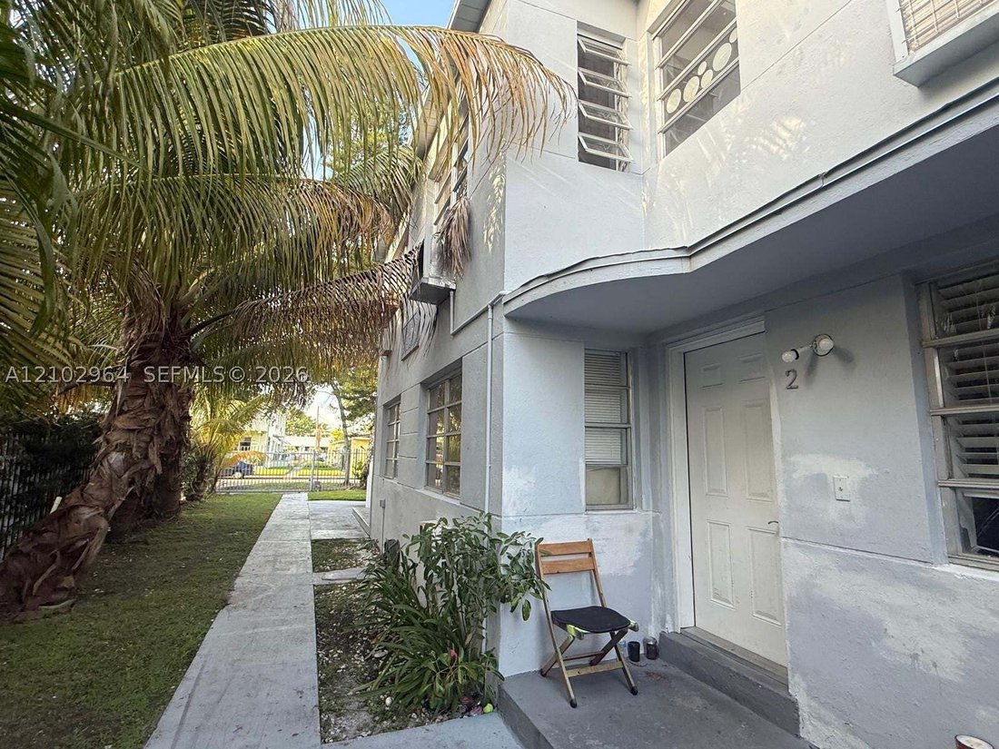 Miami Beach, Florida, United States 5 - 19056758