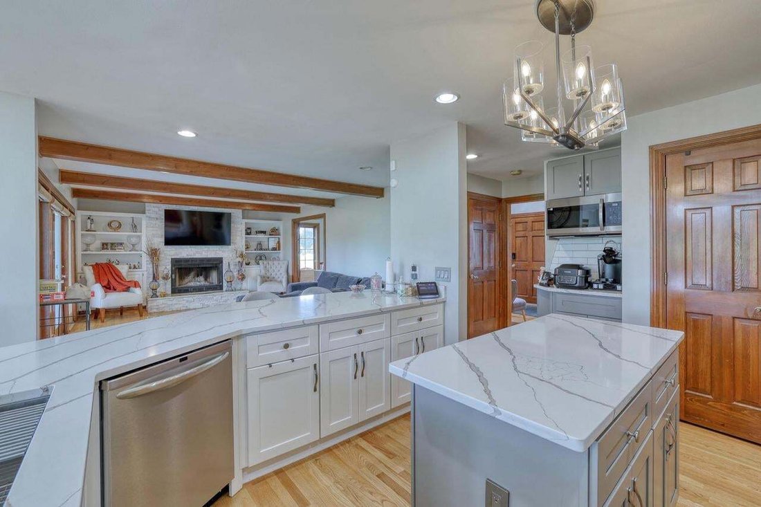 House in Franklin, Wisconsin, United States 5 - 19056716