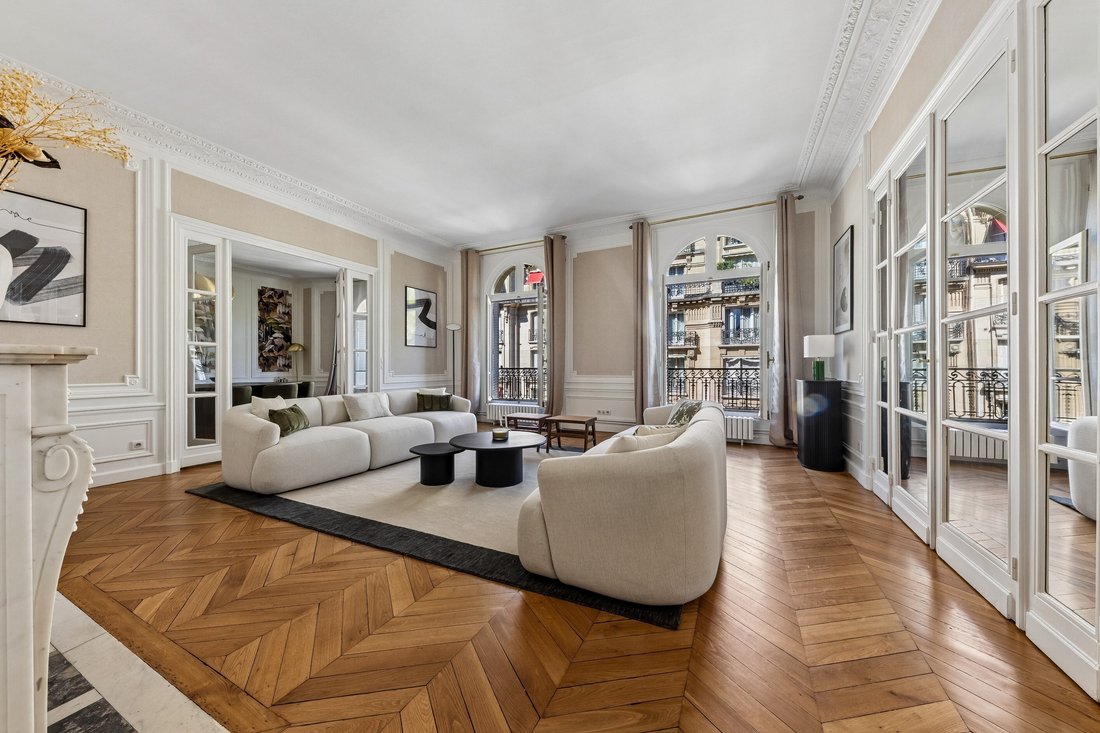 Apartment in Invalides, Paris 7e Arrondissement, Paris 5 - 19056644