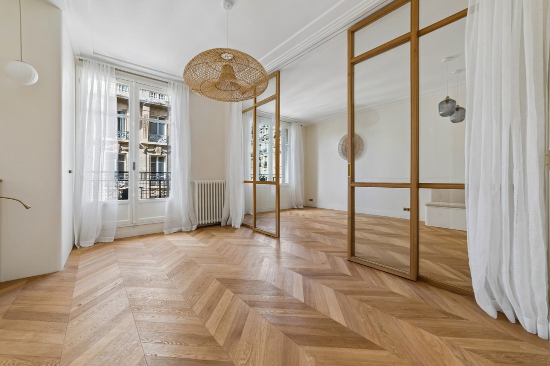 Apartment in Bois de Boulogne, Paris 16e Arrondissement, Paris 2 - 19056637