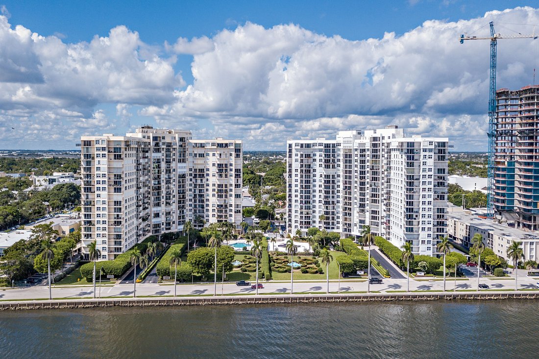 Condo in West Palm Beach, Florida, United States 1 - 19056584