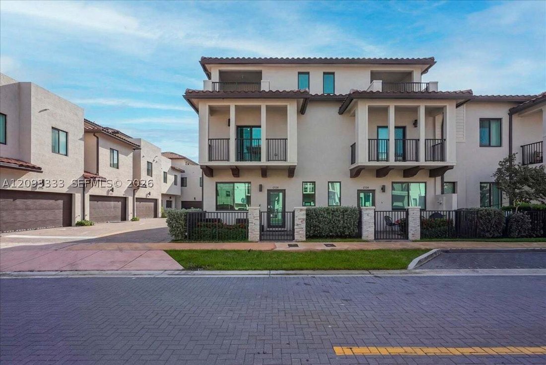 Condominio en Miami Springs, Florida, Estados Unidos 1 - 19007006