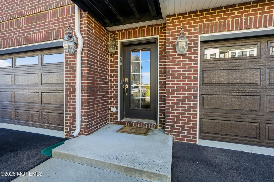 Condo in Tinton Falls, New Jersey, United States 3 - 19056737