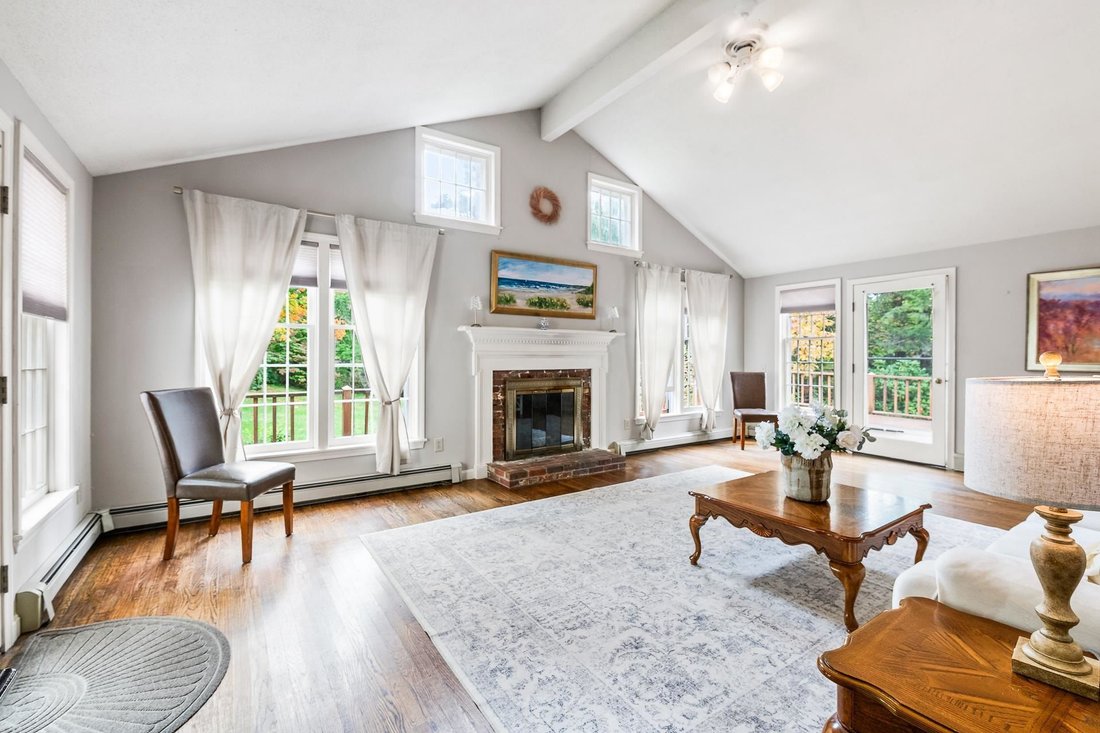 House in New London, New Hampshire, United States 5 - 19056602