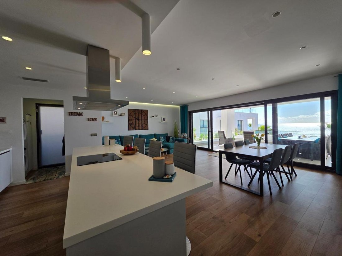 Apartment in La Alcaidesa, San Roque, Andalusia 4 - 19057082