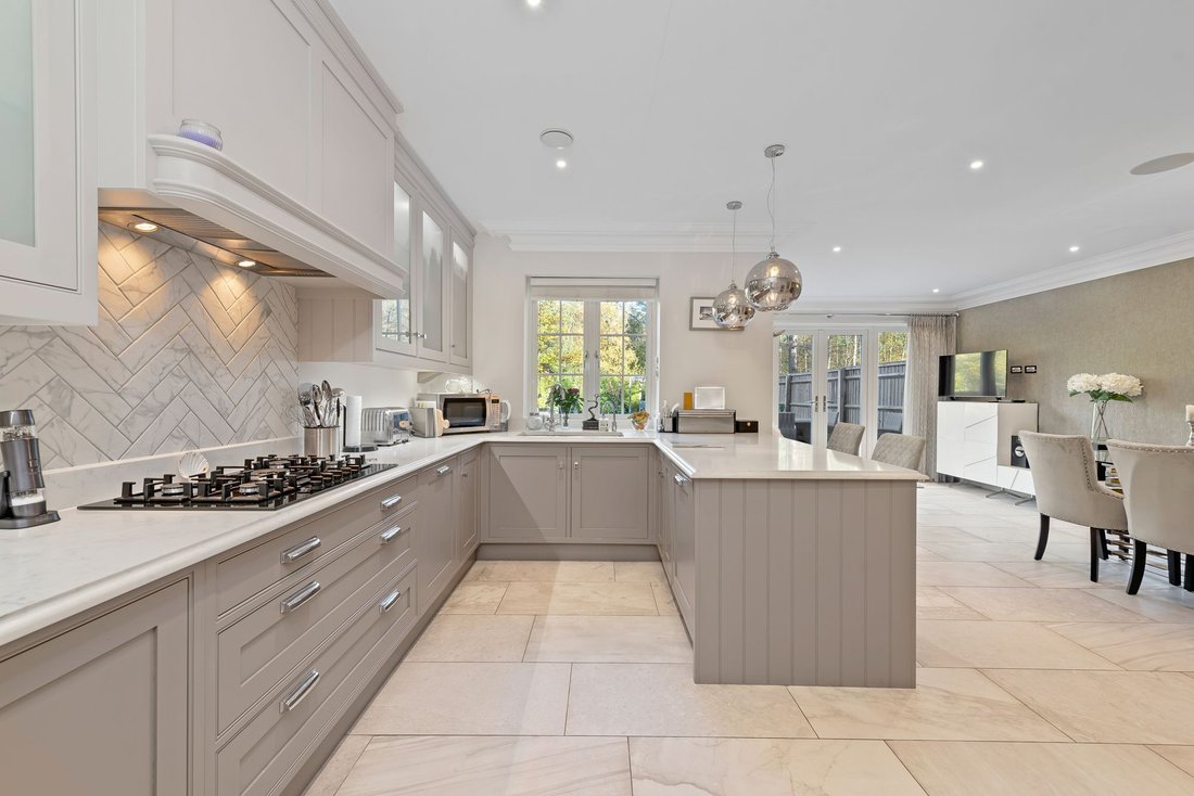Casa a Ascot, Inghilterra 2 - 19057059
