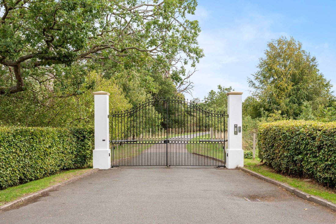 Estate in Bayford, England 3 - 19057439