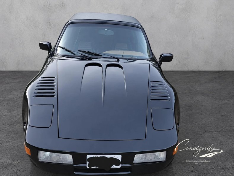 Coupe in Glendale, United States 2 - 18701536