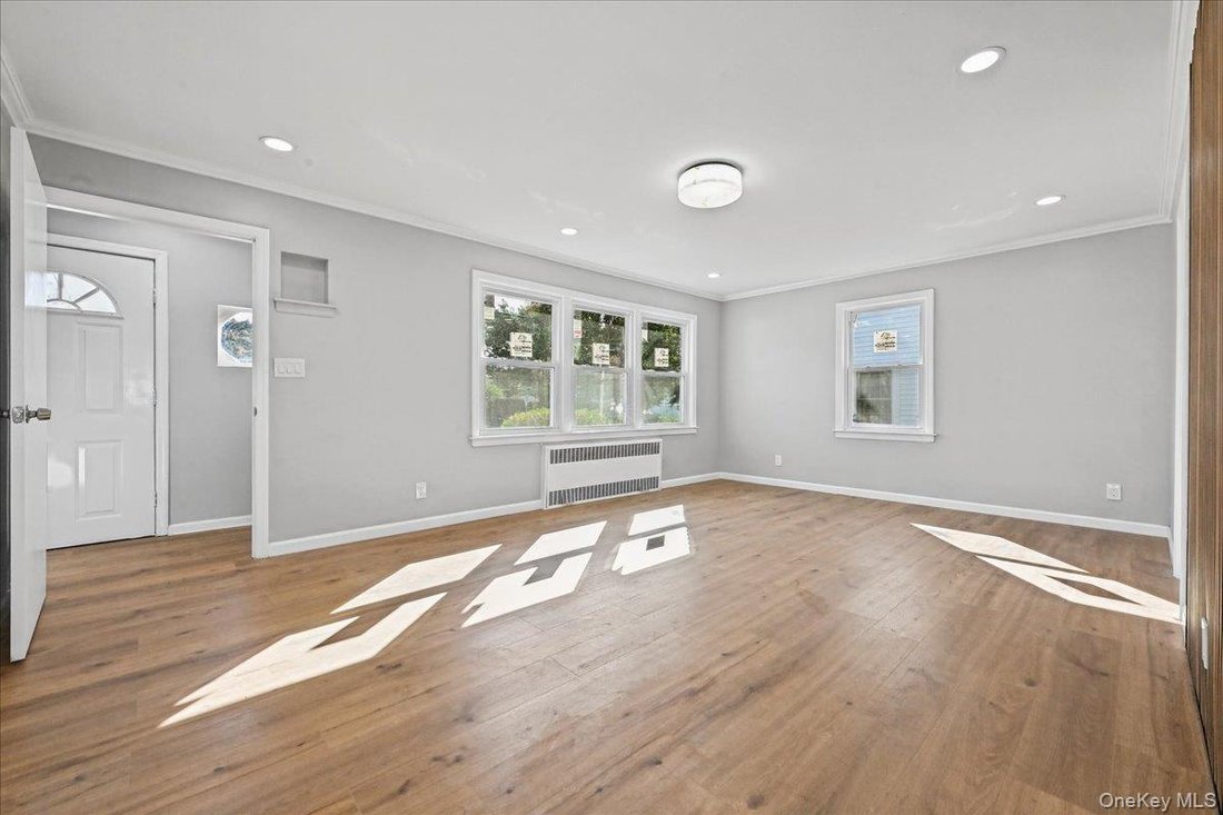 Haus in Lynbrook, New York, Vereinigte Staaten 4 - 19057032