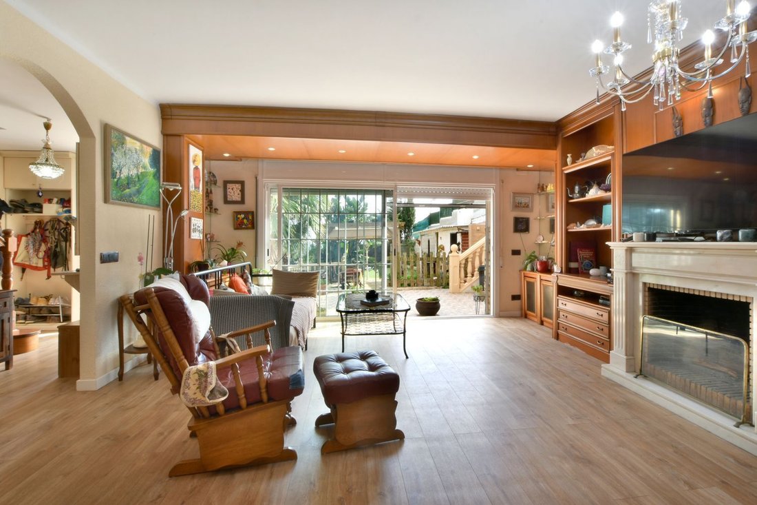 Villa in Pineda de Mar, Katalonien, Spanien 4 - 15101180