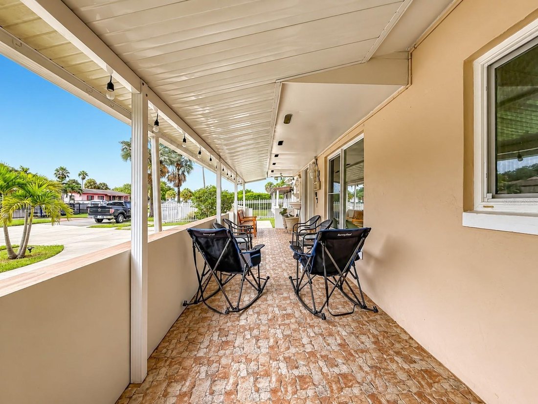 Maison à Miami Gardens, Floride, États-Unis 5 - 19056996