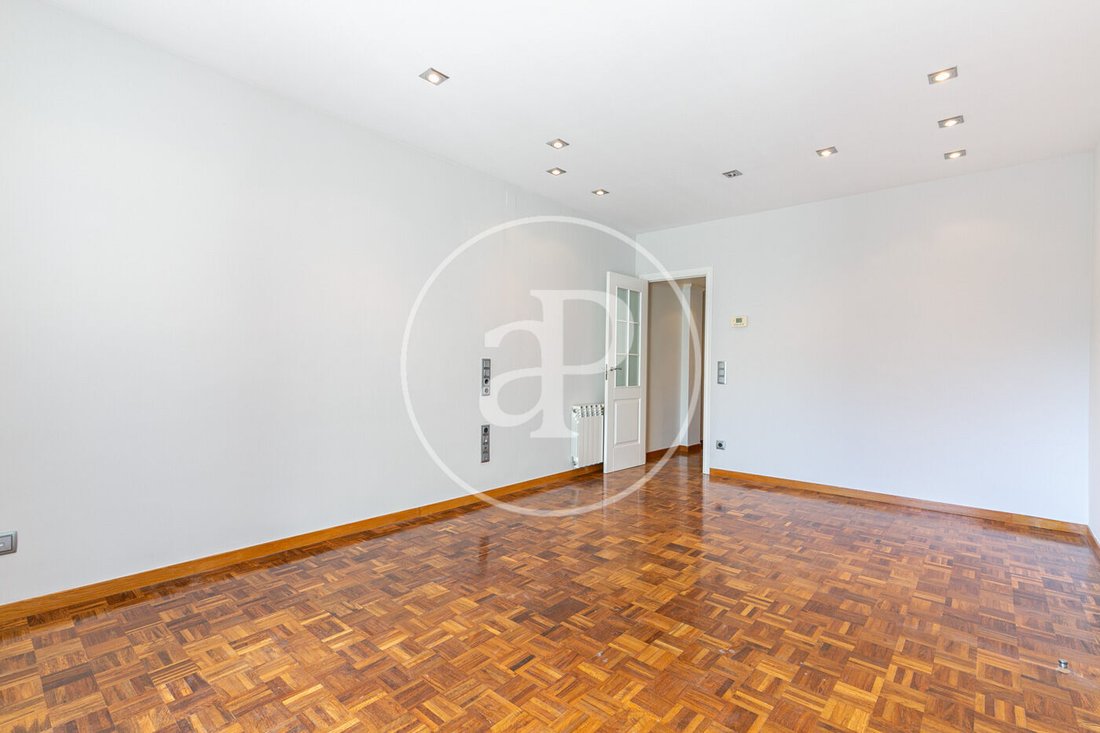 Apartment in Eixample, Barcelona, Spain 3 - 19057510