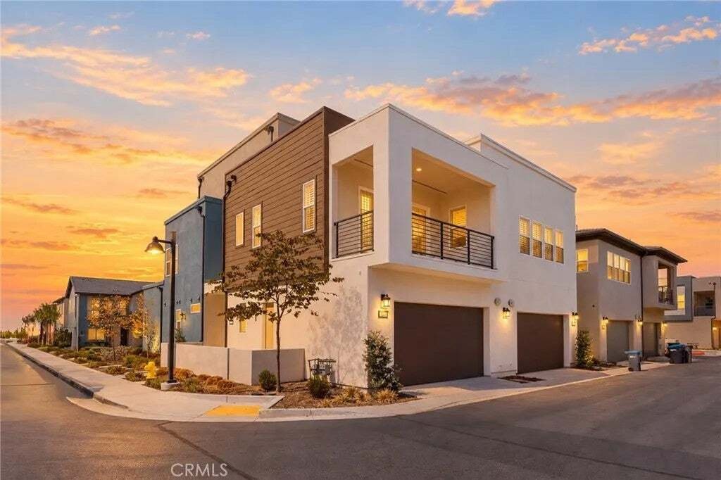 Maison de ville à Irvine, Californie, États-Unis 1 - 19057116