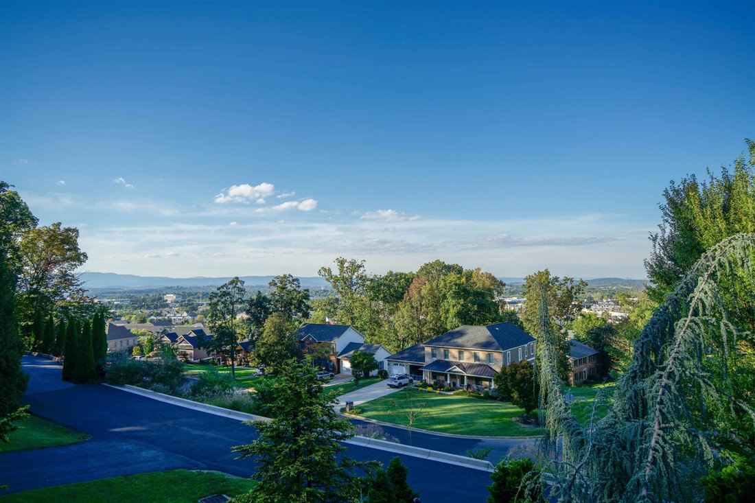 House in Harrisonburg, Virginia, United States 2 - 19056913